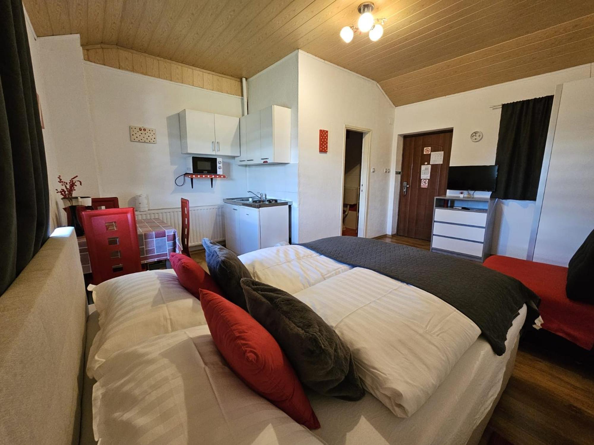 House Petra Apartment Rakovica Bagian luar foto